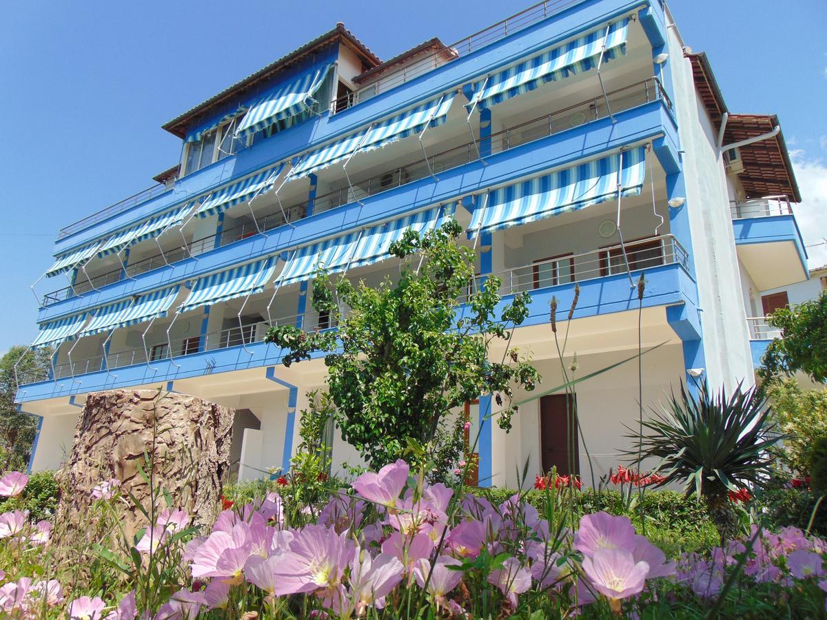 Residence Jazoj Vlorë Esterno foto
