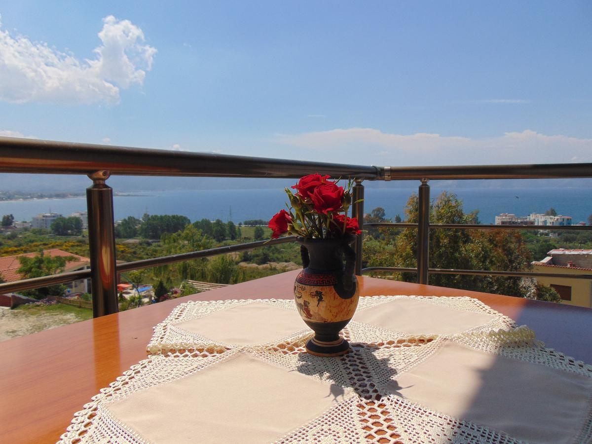 Residence Jazoj Vlorë Esterno foto