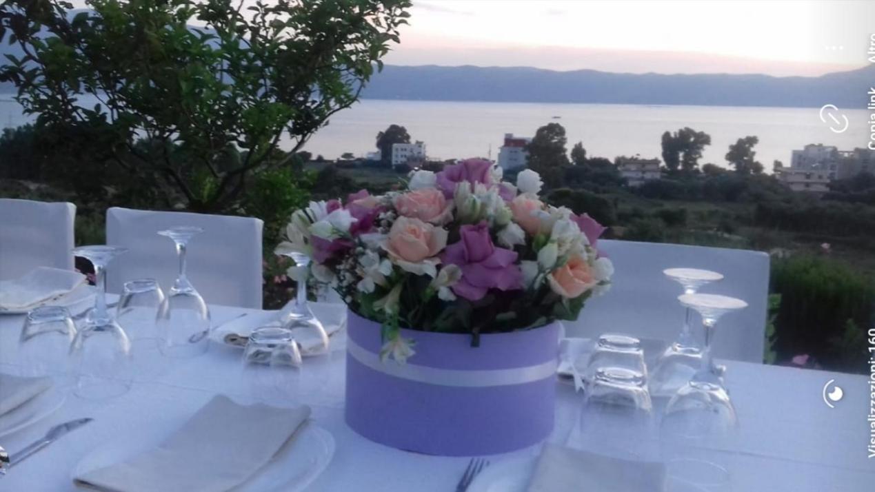 Residence Jazoj Vlorë Esterno foto